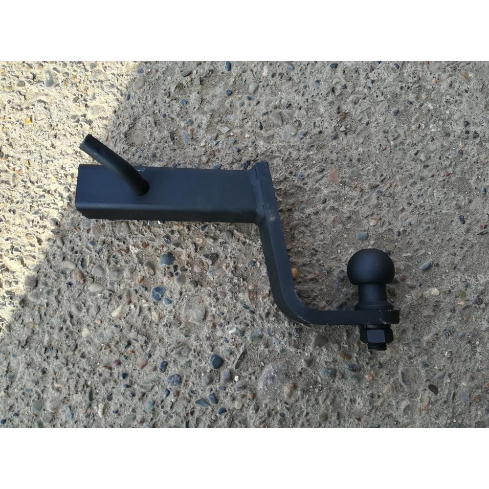 Переходник фаркопа в квадрат 50x50 с занижением 150 мм (шар черный 50 мм)